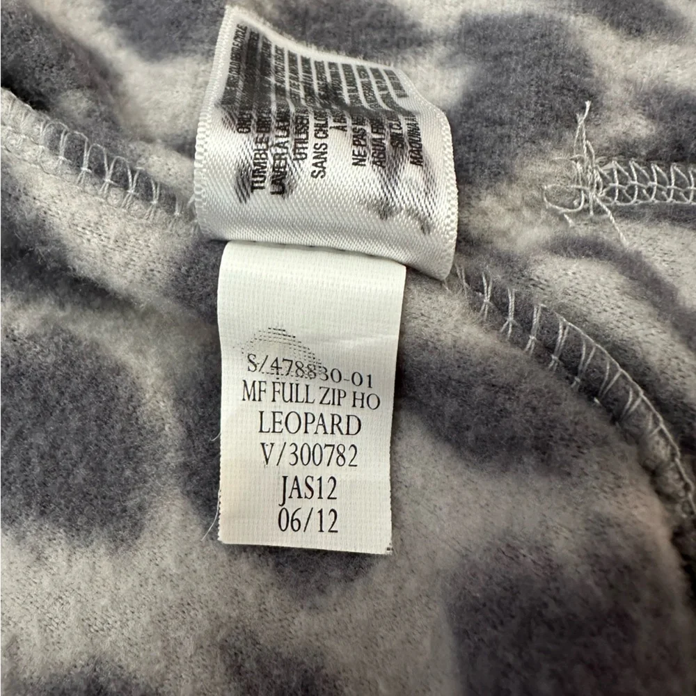 Old Navy Girls Micro Fleece Full Zip Hoodie in Leopard Gray Print Size Small 6 7